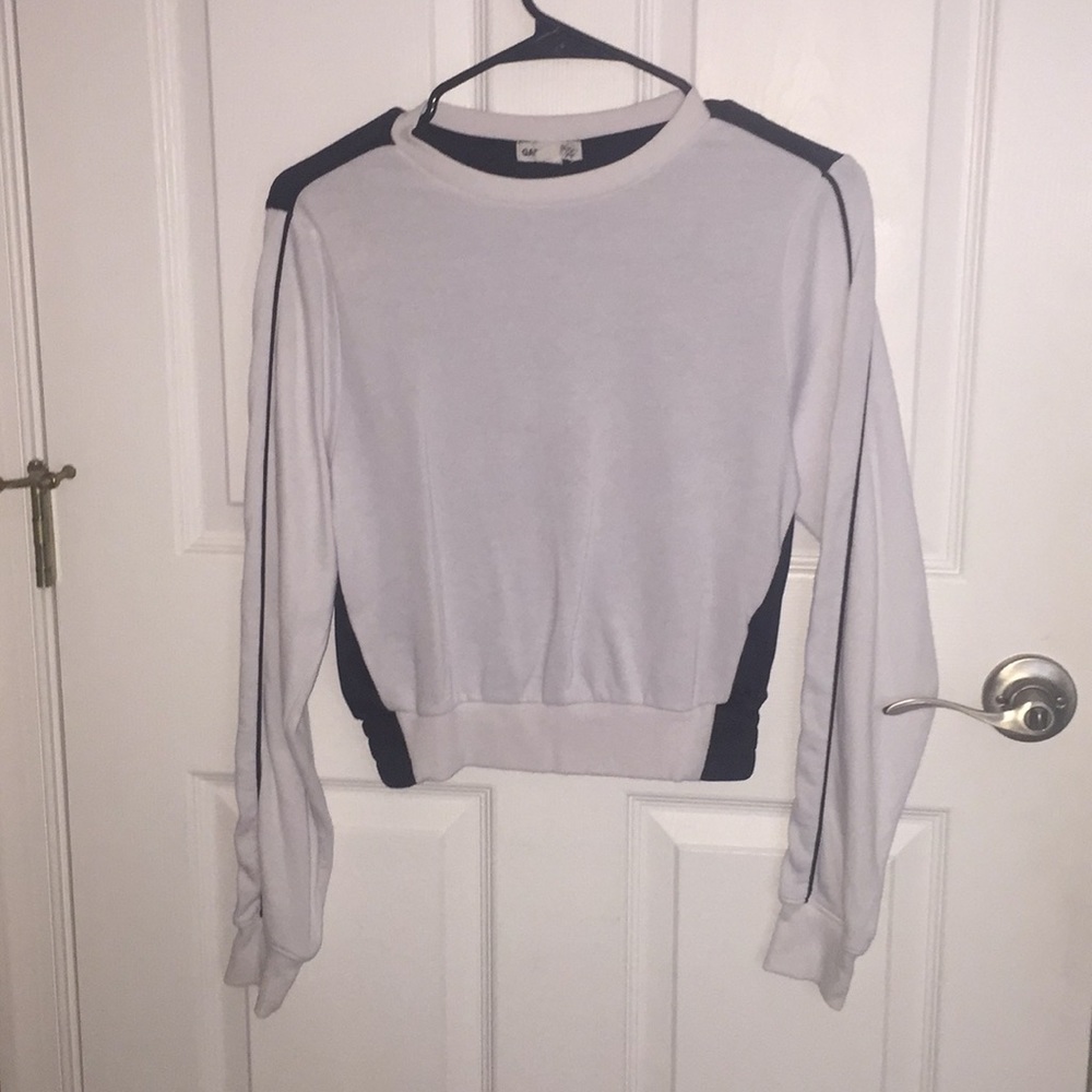 White and black velvet sweater